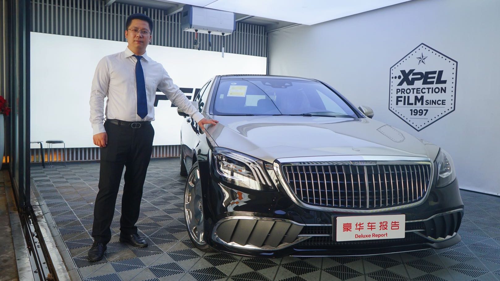 200万内没对手!看完这台双色奔驰迈巴赫,你还考虑宝马奥迪吗?